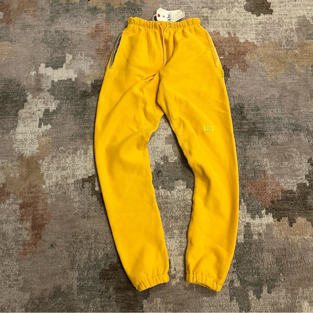 Advisory Board Crystals Jogger Sweatpants Men Yellow 123 ABC Made In Italy XS